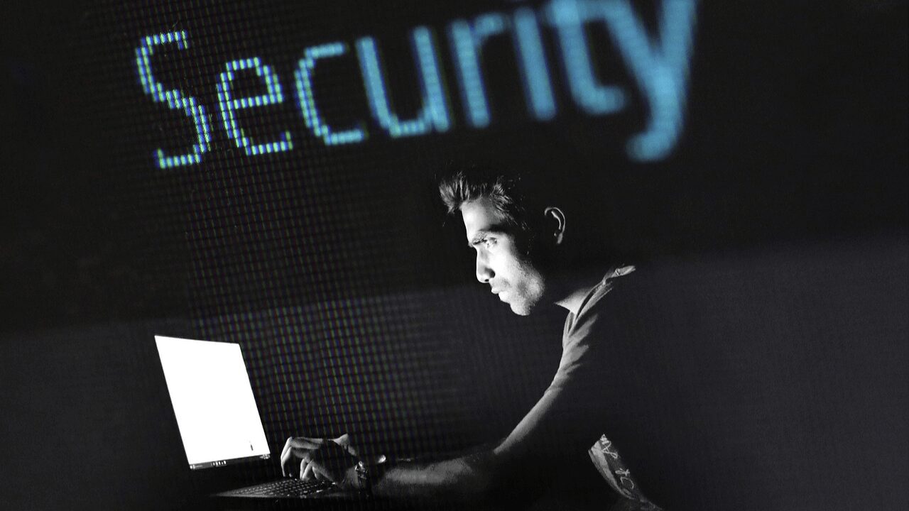 You are currently viewing Como Proteger Suas Contas Contra Vazamentos de Dados em 2025