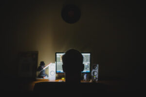 Comparação de salários entre linguagens de programação mais usadas em 2025